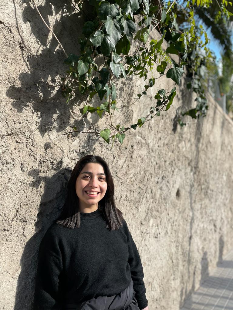 HELLO, I’M DÉBORA, FOUNDER OF MUSIC &&nbsp;BEEATS